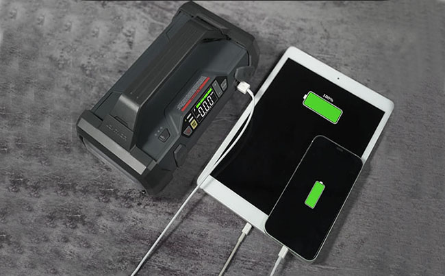 給手機(jī)、無(wú)線耳機(jī)、平板等充電測(cè)試